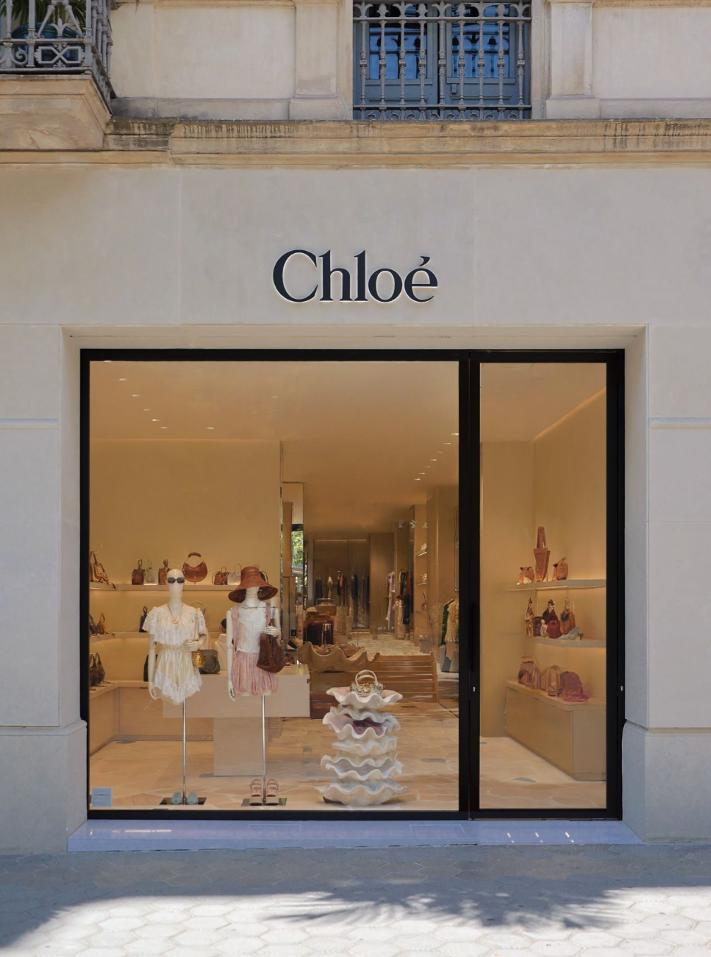 Chloé Rolls Out Chloé à la Plage Retail Installation Across Europe, the UK and the US